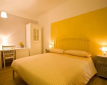 Residenza Cuordiverona Гостьовий будинок 2*